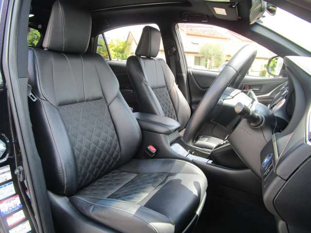 トヨタ ハリアー　ハイブリッド ２．５ ハイブリッド Ｅ－ＦＯＵＲ エレガンス ４ＷＤ H26年 (中国) 99