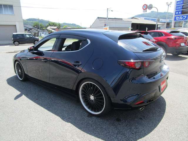 マツダ ＭＡＺＤＡ３　ファストバック ２．０ ２０Ｓ Ｌパッケージ R1年 (中国) 99