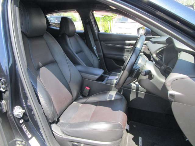 マツダ ＭＡＺＤＡ３　ファストバック ２．０ ２０Ｓ Ｌパッケージ R1年 (中国) 99