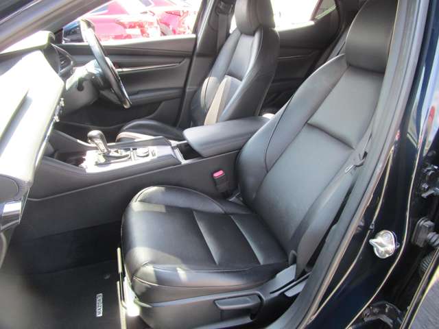 マツダ ＭＡＺＤＡ３　ファストバック ２．０ ２０Ｓ Ｌパッケージ R1年 (中国) 99