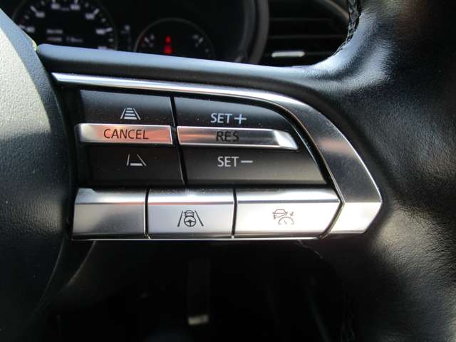 マツダ ＭＡＺＤＡ３　ファストバック ２．０ ２０Ｓ Ｌパッケージ R1年 (中国) 99