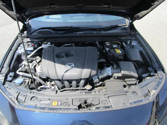 マツダ ＭＡＺＤＡ３　ファストバック ２．０ ２０Ｓ Ｌパッケージ R1年 (中国) 99