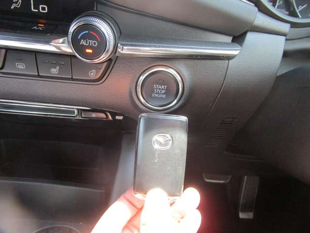 マツダ ＭＡＺＤＡ３　ファストバック ２．０ ２０Ｓ Ｌパッケージ R1年 (中国) 99