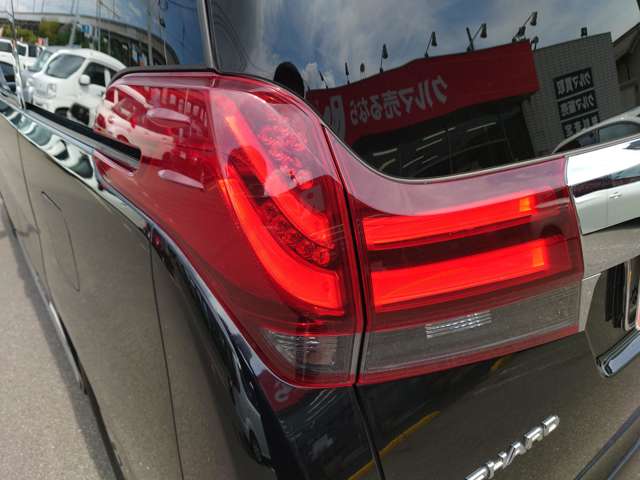 トヨタ アルファード ２．５ Ｓ Ｃパッケージ H28年 (中国) 99