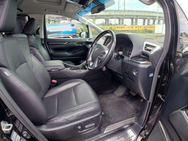 トヨタ アルファード ２．５ Ｓ Ｃパッケージ H28年 (中国) 99