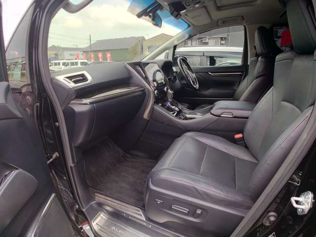 トヨタ アルファード ２．５ Ｓ Ｃパッケージ H28年 (中国) 99