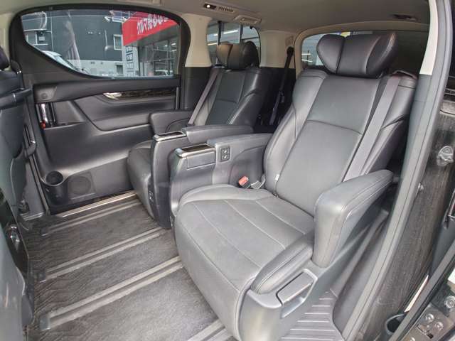 トヨタ アルファード ２．５ Ｓ Ｃパッケージ H28年 (中国) 99