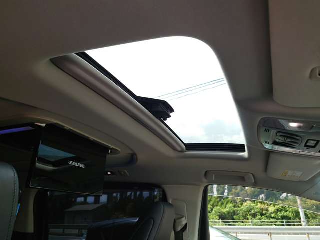 トヨタ アルファード ２．５ Ｓ Ｃパッケージ H28年 (中国) 99