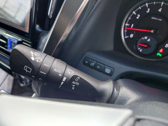 トヨタ アルファード ２．５ Ｓ Ｃパッケージ H28年 (中国) 99