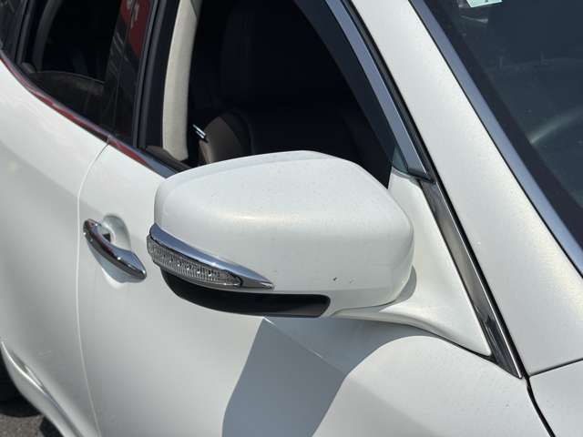 日産 フーガ　ハイブリッド ３．５ ＶＩＰ H25年 (中国) 99