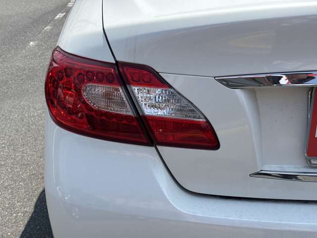 日産 フーガ　ハイブリッド ３．５ ＶＩＰ H25年 (中国) 99