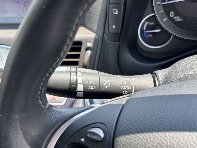 日産 フーガ　ハイブリッド ３．５ ＶＩＰ H25年 (中国) 99