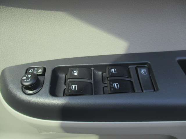 トヨタ パッソ １．０ Ｘ Ｌパッケージ Ｓ H28年 (中国) 99