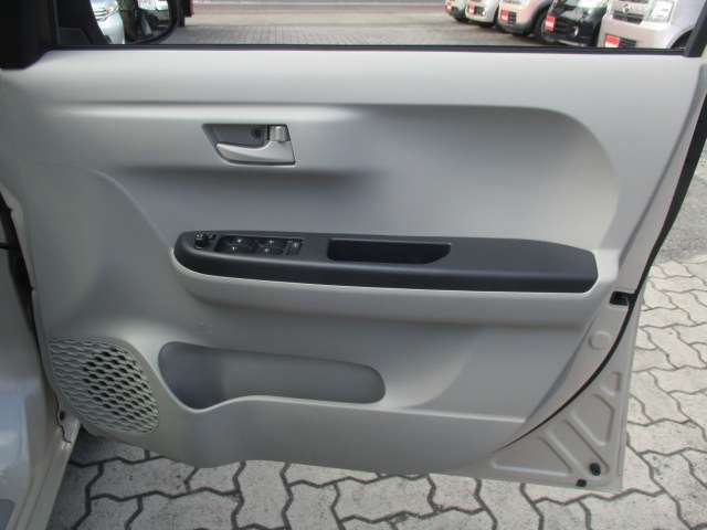 トヨタ パッソ １．０ Ｘ Ｌパッケージ Ｓ H28年 (中国) 99