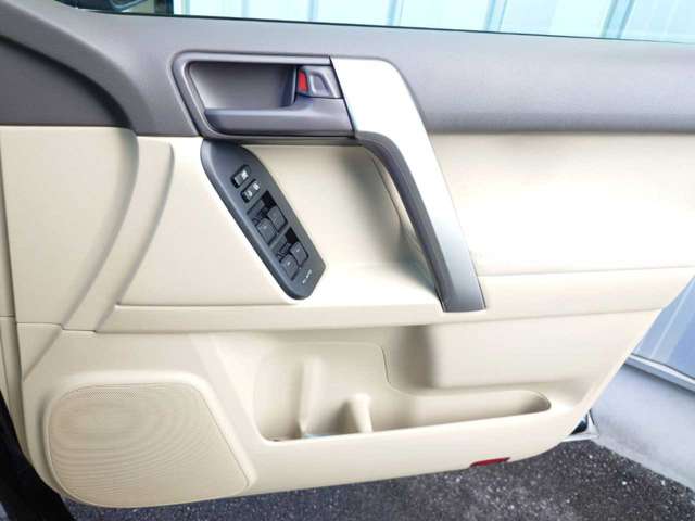 トヨタ ランドクルーザープラド ２．７ ＴＸ ４ＷＤ H29年 (関東) 99