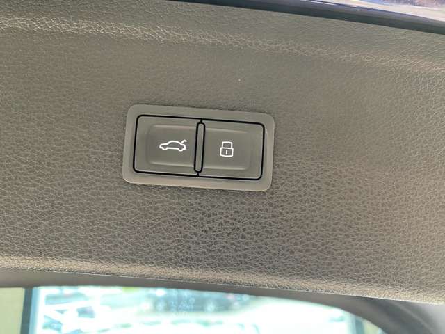 アウディ Ｑ５ ２．０ ＴＦＳＩ クワトロ スポーツ ４ＷＤ H30年 (九州・沖縄) 99