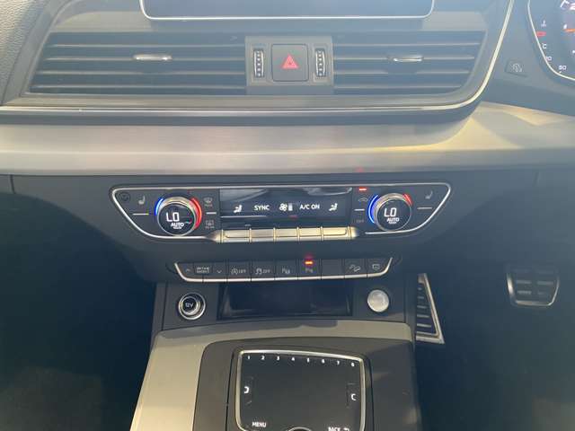アウディ Ｑ５ ２．０ ＴＦＳＩ クワトロ スポーツ ４ＷＤ H30年 (九州・沖縄) 99