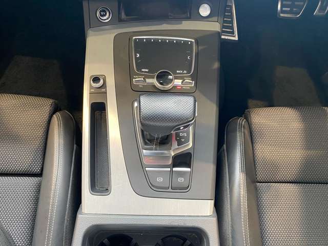 アウディ Ｑ５ ２．０ ＴＦＳＩ クワトロ スポーツ ４ＷＤ H30年 (九州・沖縄) 99