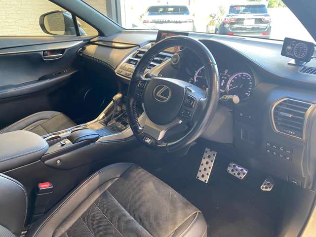 レクサス ＮＸ２００ｔ ２００Ｔ Ｆスポーツ ４ＷＤ H27年 (九州・沖縄) 99