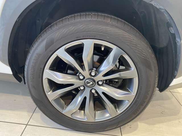 レクサス ＮＸ２００ｔ ２００Ｔ Ｆスポーツ ４ＷＤ H27年 (九州・沖縄) 99