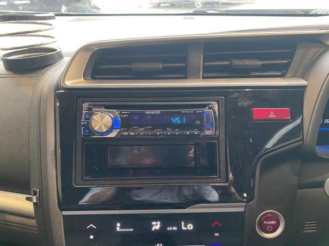 ホンダ フィット　ハイブリッド １．５ ハイブリッド Ｆパッケージ H26年 (九州・沖縄) 99