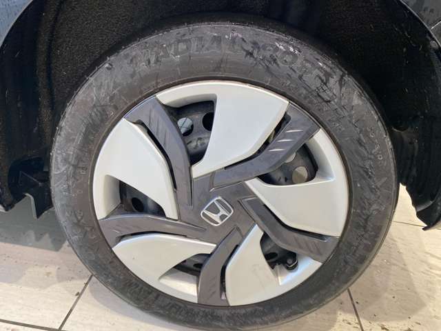 ホンダ フィット　ハイブリッド １．５ ハイブリッド Ｆパッケージ H26年 (九州・沖縄) 99