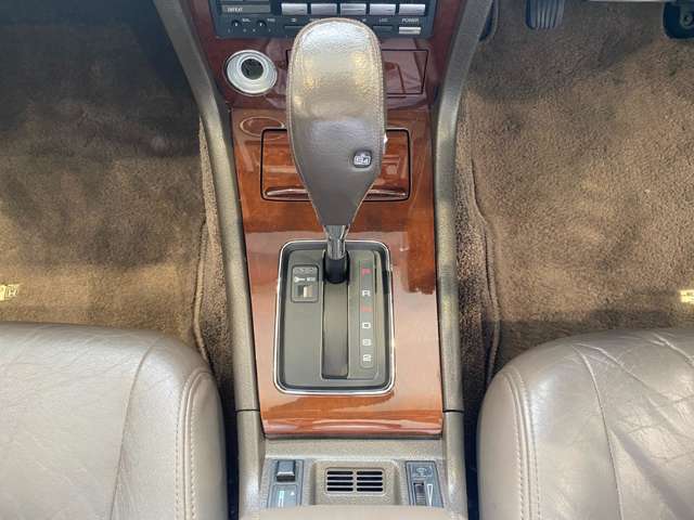 ホンダ レジェンド Ｖ６ ＸＩ エクスクルーシブ H2年 (九州・沖縄) 99