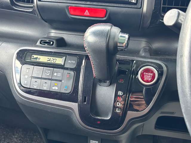 ホンダ Ｎ　ＢＯＸ ６６０ カスタムＧ H26年 (九州・沖縄) 99