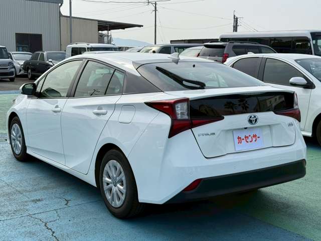 トヨタ プリウス １．８ Ｓ R4年 (九州・沖縄) 99