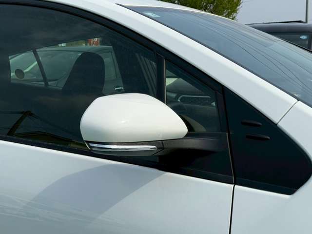 トヨタ プリウス １．８ Ｓ R4年 (九州・沖縄) 99