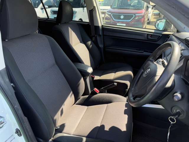 トヨタ カローラフィールダー １．５Ｘ H28年 (九州・沖縄) 99