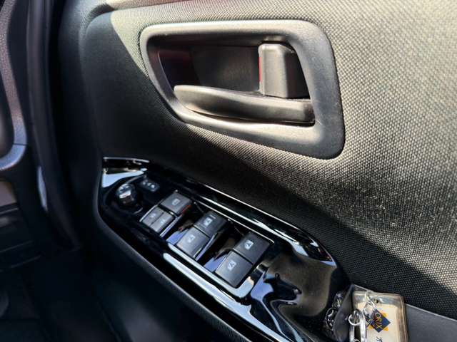 トヨタ ヴォクシー ２．０ ＺＳ H29年 (九州・沖縄) 99