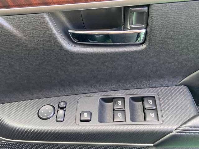 三菱 デリカ　Ｄ：５ ２．２ Ｐ ディーゼルターボ ４ＷＤ R4年 (九州・沖縄) 99