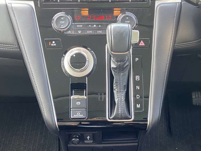 三菱 デリカ　Ｄ：５ ２．２ Ｐ ディーゼルターボ ４ＷＤ R4年 (九州・沖縄) 99