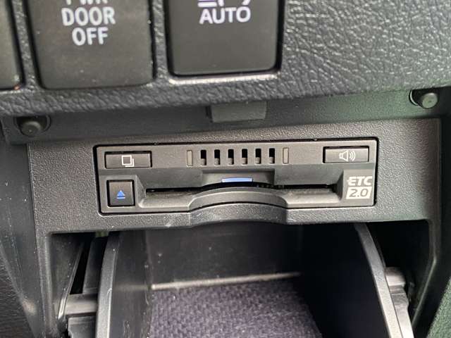 トヨタ アルファード ２．５ Ｓ Ｃパッケージ ４ＷＤ R2年 (九州・沖縄) 99