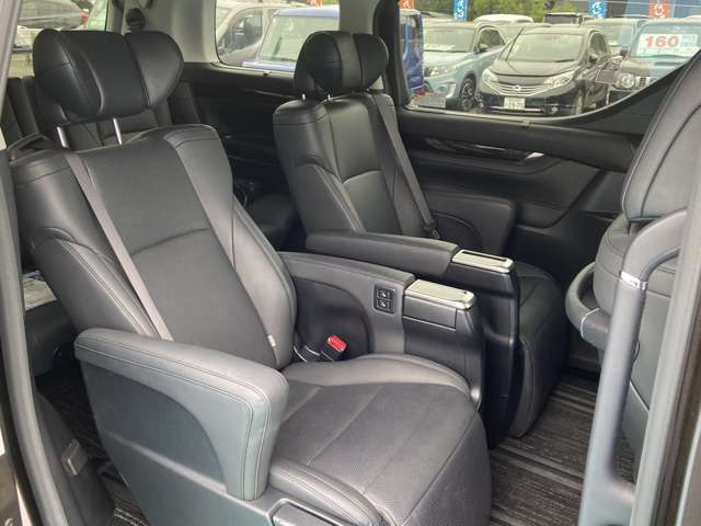 トヨタ アルファード ２．５ Ｓ Ｃパッケージ ４ＷＤ R2年 (九州・沖縄) 99