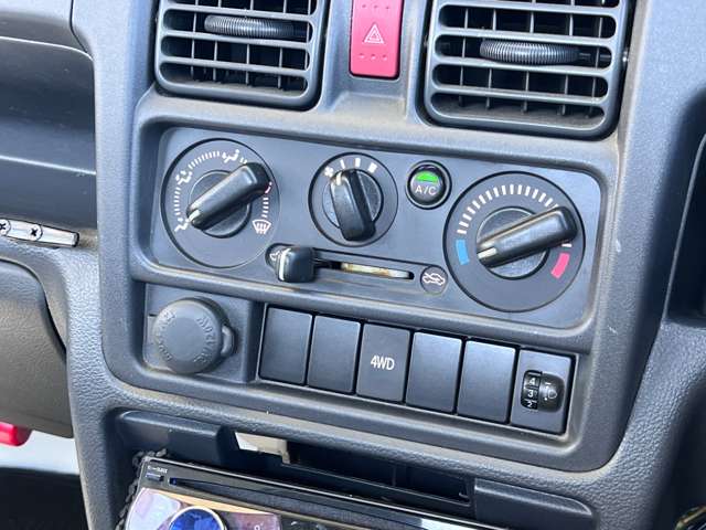 スズキ キャリイトラック ６６０ ＫＣエアコン・パワステ ３方開 ４ＷＤ R2年 (九州・沖縄) 99