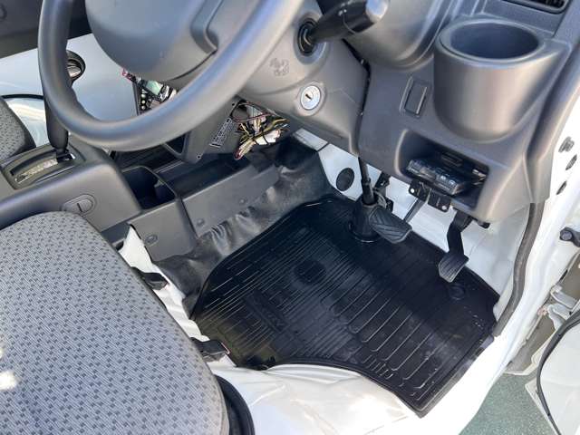 スズキ キャリイトラック ６６０ ＫＣエアコン・パワステ ３方開 ４ＷＤ R2年 (九州・沖縄) 99