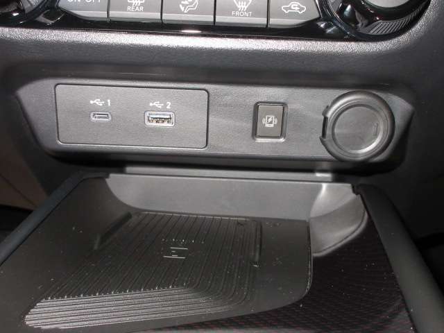 日産 ノートオーラ １．２ ＮＩＳＭＯ R5年 (九州・沖縄) 99