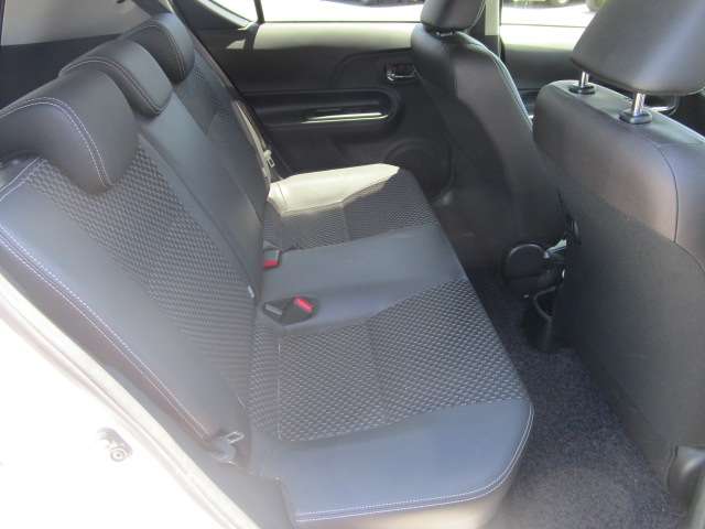 トヨタ アクア １．５ クロスオーバー H30年 (関東) 99