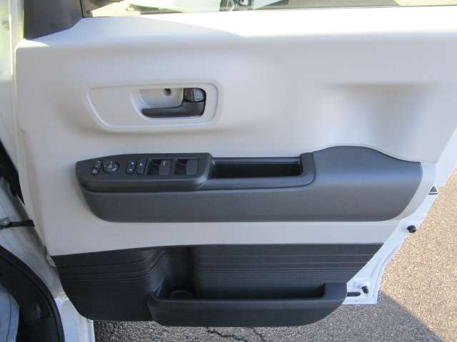 ホンダ Ｎ　ＢＯＸ ６６０ R6年 (関東) 99