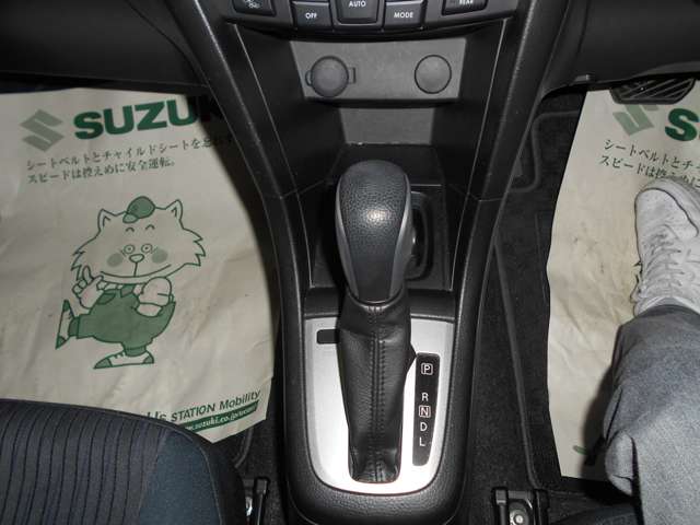 スズキ スイフト １．２ ＸＬ アイドリングストップ H23年 (中国) 99