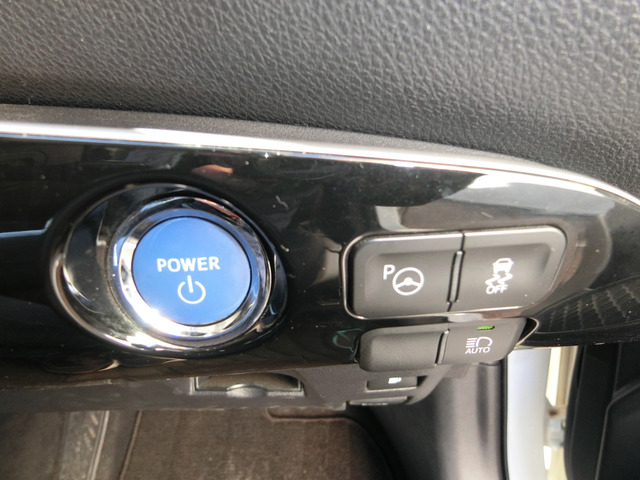 トヨタ プリウス １．８ Ｓ セーフティ プラス ツートーン H30年 (中国) 99