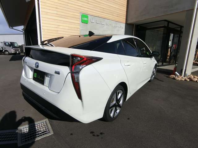 トヨタ プリウス １．８ Ｓ セーフティ プラス ツートーン H30年 (中国) 99