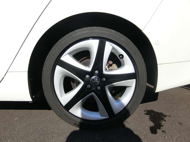 トヨタ プリウス １．８ Ｓ セーフティ プラス ツートーン H30年 (中国) 99