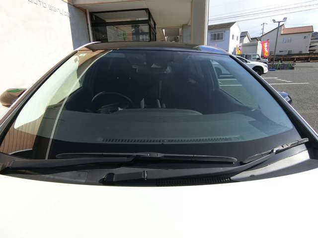 トヨタ プリウス １．８ Ｓ セーフティ プラス ツートーン H30年 (中国) 99