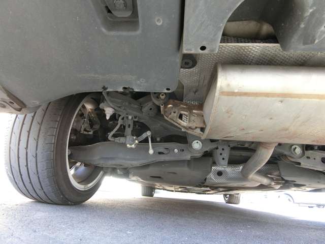 トヨタ プリウス １．８ Ｓ セーフティ プラス ツートーン H30年 (中国) 99