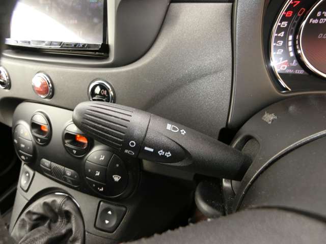 アバルト ５９５ コンペティツィオーネ H27年 (中国) 99