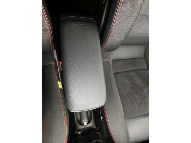 アバルト ５９５ コンペティツィオーネ H27年 (中国) 99