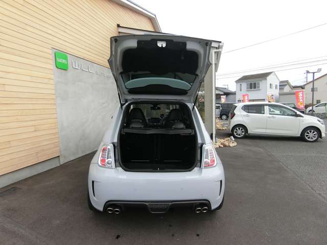 アバルト ５９５ コンペティツィオーネ H27年 (中国) 99